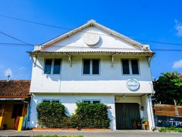 Rumah Luas Asri di Tengah Kota Jogja