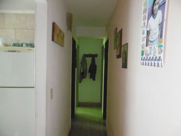 LONGCHAMPS - BARRIO VIPLASTIC - EXCELENTE DEPARTAMENTO DE 4 AMBIENTES, 3 DORMITORIOS + COCHERA EN EXCELENTE ESTADO Y UBICACION. TODO A NUEVO. AREAS VE