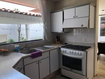 CASA EN VENTA EN ZAVALETA, ZONA ANGELOPOLIS Y BULEVAR ATLIXCO