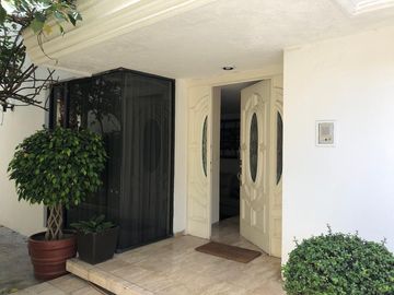 CASA EN VENTA EN ZAVALETA, ZONA ANGELOPOLIS Y BULEVAR ATLIXCO