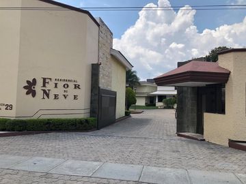 CASA EN VENTA EN ZAVALETA, ZONA ANGELOPOLIS Y BULEVAR ATLIXCO