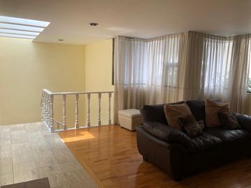 CASA EN VENTA EN ZAVALETA, ZONA ANGELOPOLIS Y BULEVAR ATLIXCO