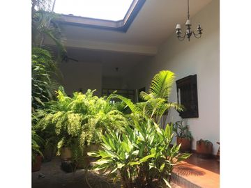 Casa en San Fernando con espacios y luz natural