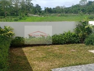 House & Lot for Sale in Binangonan. For more Inquiries, pls. contact! DONALD PORTUGUEZ SUN# 0933825---- TM# 0955561----