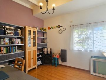 Casa en venta en Villa Udaondo