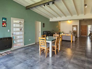 Casa en venta en Villa Udaondo
