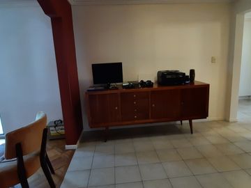 Departamento en venta amoblado, sector Embajada Americana / Colegio SEK. 160 M2.  $119.000