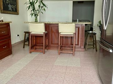 CASA EN VENTA AL PONIENTE DE HERMOSILLO EN RAQUET CLUB