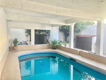 CASA EN VENTA AL PONIENTE DE HERMOSILLO EN RAQUET CLUB