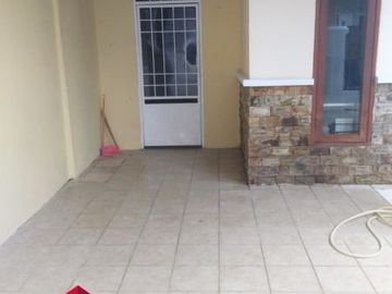 Dijual Rumah Bebas Banjir Bonus Kitchen Set dan Mini Bar Dekat Summarecon Bekasi