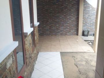 Dijual Rumah Bebas Banjir Bonus Kitchen Set dan Mini Bar Dekat Summarecon Bekasi