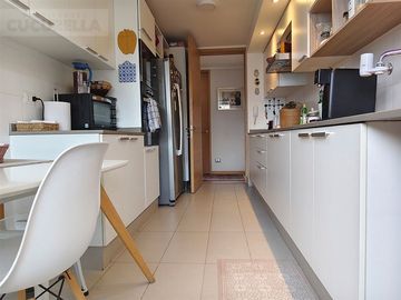 Depto arriendo de 3 dorm + servicio completo en Lo Barnechea