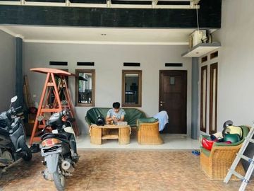 DIJUAL CEPAT RUMAH KOKOH TERAWAT SIAP HUNI DI PEKAYON GALAXY BEKASI SELATAN