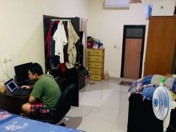 DIJUAL CEPAT RUMAH KOKOH TERAWAT SIAP HUNI DI PEKAYON GALAXY BEKASI SELATAN