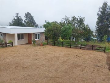 Casa en Venta en Parcela en condominio con Casa recién construída