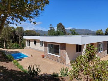 Casa en Venta en Parcela en condominio con Casa recién construída