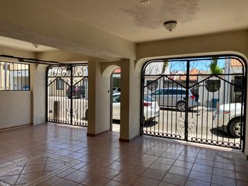 CASA EN VENTA AL NORTE DE LA CIUDAD ENSEGUIDA FIRENZE EN LA CERRADA SAN LORENZO