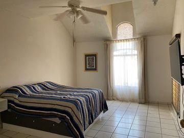 CASA EN VENTA AL NORTE DE LA CIUDAD ENSEGUIDA FIRENZE EN LA CERRADA SAN LORENZO