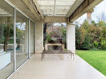 Casa en Venta en AC Los Domínicos | San Carlos de Apoquindo | Las Condes