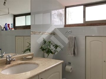 Casa en Venta en AC Los Domínicos | San Carlos de Apoquindo | Las Condes