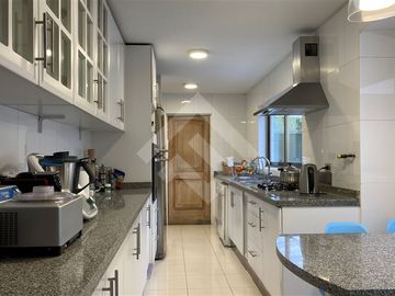 Casa en Venta en AC Los Domínicos | San Carlos de Apoquindo | Las Condes