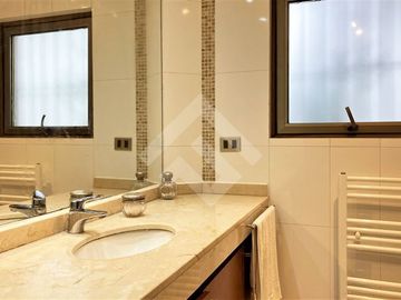 Casa en Venta en AC Los Domínicos | San Carlos de Apoquindo | Las Condes