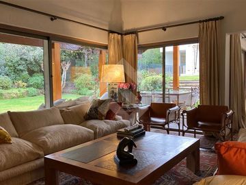 Casa en Venta en AC Los Domínicos | San Carlos de Apoquindo | Las Condes