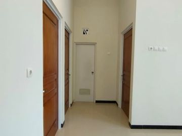 Rumah Banymanik Dekat Rs Hermina, Transmart, ADA , Kodam Banyumanik