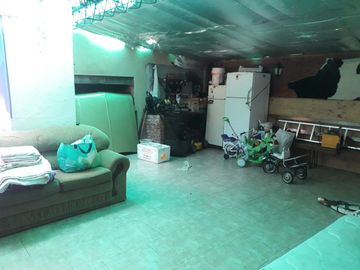LATORRE PROP. VENDE CHALET DE 4 AMB CON HERMOSO PARQUE Y GARAGE - QUINCHO