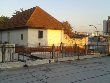 VENTA CASA 4 AMB  580 M2 TERRAZA VALENTIN ALSINA LANUS