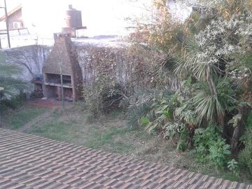 VENTA CASA 4 AMB  580 M2 TERRAZA VALENTIN ALSINA LANUS