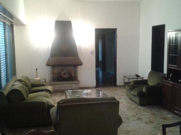 VENTA CASA 4 AMB  580 M2 TERRAZA VALENTIN ALSINA LANUS