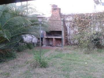 VENTA CASA 4 AMB  580 M2 TERRAZA VALENTIN ALSINA LANUS