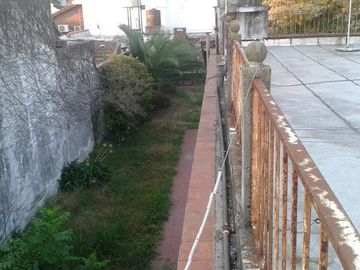 VENTA CASA 4 AMB  580 M2 TERRAZA VALENTIN ALSINA LANUS