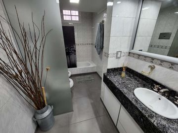 Casa en venta en Lanus Oeste