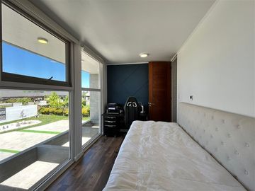 Arrendamos Excelente Casa en Loteo Alto Huilquilemu-Talca