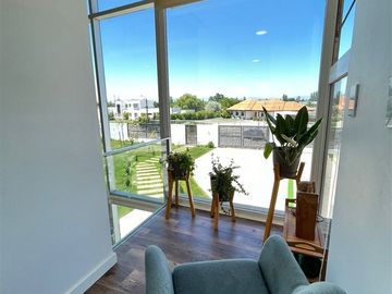 Arrendamos Excelente Casa en Loteo Alto Huilquilemu-Talca