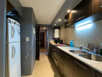Casa con local en venta