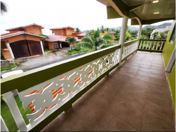 SE VENDE  Casa en Maria Chiquita Colón