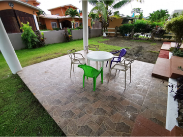 SE VENDE  Casa en Maria Chiquita Colón