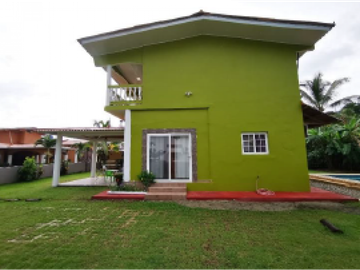SE VENDE  Casa en Maria Chiquita Colón