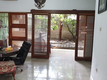 Rumah Modern di Antapani, dekat Arcamanik dan Cisaranten