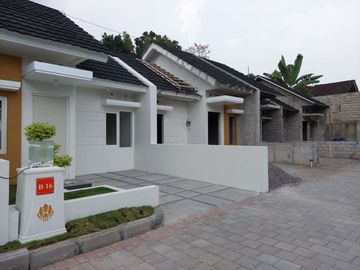 Rumah Modern Dengan Sistem Keamanan Terbaik Di Randusari