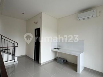 Ruko 3 Lantai di Gading Serpong Siap Usaha F&B