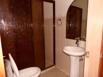 Two Storey House for rent with 4 bedrooms in Hensonville Ang