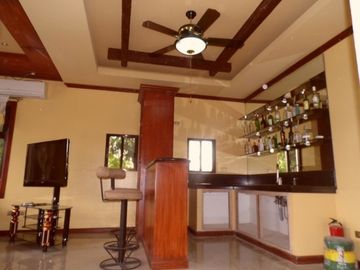 Two Storey House for rent with 4 bedrooms in Hensonville Ang