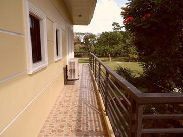 Two Storey House for rent with 4 bedrooms in Hensonville Ang
