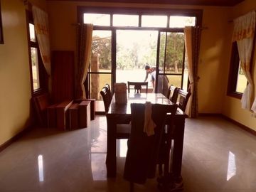Two Storey House for rent with 4 bedrooms in Hensonville Ang