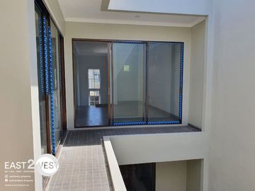 Dijual Rumah Golden Vienna 2 BSD City Tangerang Selatan Bagus Cantik Rapih Siap Huni