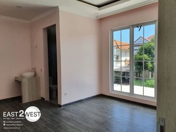 Dijual Rumah Golden Vienna 2 BSD City Tangerang Selatan Bagus Cantik Rapih Siap Huni